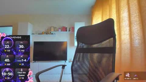 Snapshot of cherry_pie_69 chatting on September 11, 8:04 am mayra online show from September 11, 8:04 am