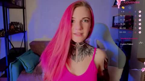 Snapshot of cherry_roxy chatting on September 13, 9:28 pm Roxy online show from September 13, 9:28 pm