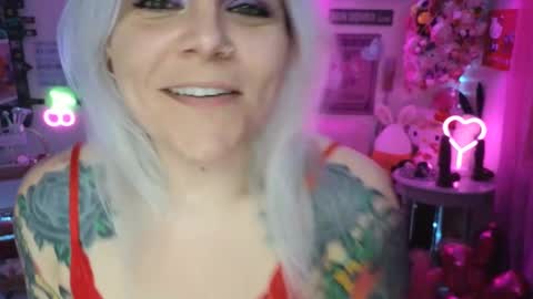 CherryBombBomb online show from February 13, 7:03 am