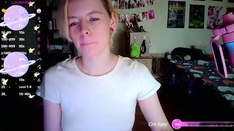 cherrybaby_0 online show from December 23, 6:33 am