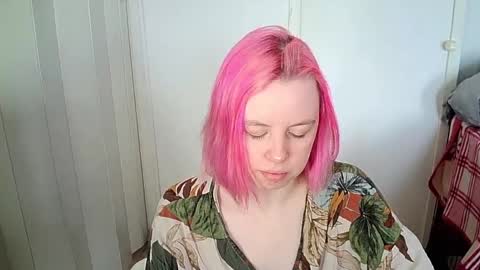 cherrybaby_0 online show from April 4, 7:37 am