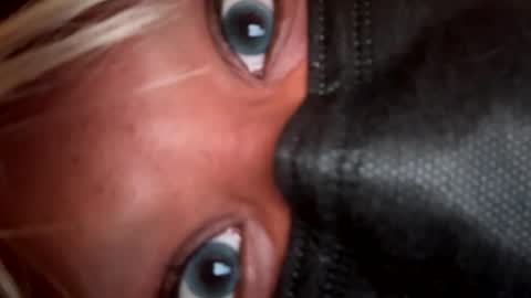 cherrycherrylady60 online show from July 13, 11:19 pm