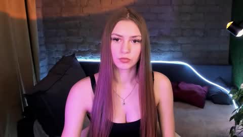 Cheryl online show from February 22, 1:58 pm