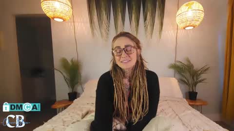 Chevi Blue online show from January 24, 3:34 pm