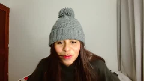 Snapshot of chiara_20 chatting on October 18, 2:05 am Airam online show from October 18, 2:05 am