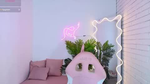 Chiara  online show from March 8, 6:54 am