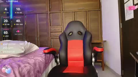 Noe online show from April 16, 9:39 pm