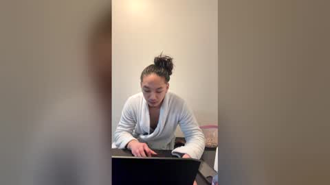 chiefkiet1 online show from January 17, 7:55 pm