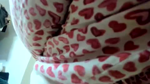 yoursensualparadise online show from January 15, 7:44 pm