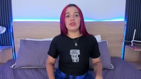 Chiqui online show from September 17, 7:39 pm