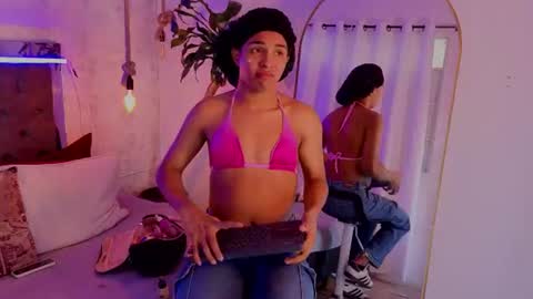Chloe online show from July 27, 7:22 pm