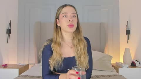 Chloe online show from April 15, 12:19 pm