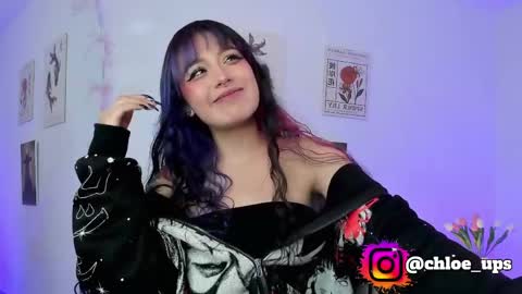 Chloe  online show from April 6, 4:46 am