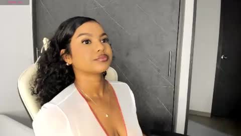 chloe online show from July 5, 12:47 am