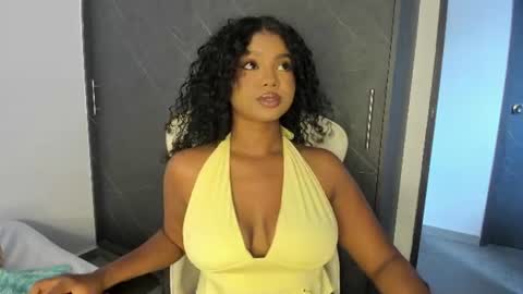 chloe online show from June 14, 7:38 pm