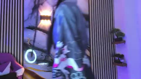 chloe_jacksonn online show from June 23, 7:09 pm