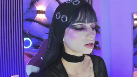 chloe_jacksonn online show from June 25, 10:04 pm