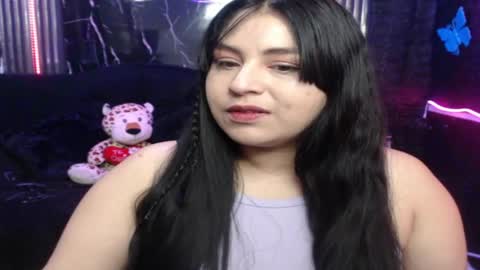 chloe_smith5 online show from April 1, 1:41 pm