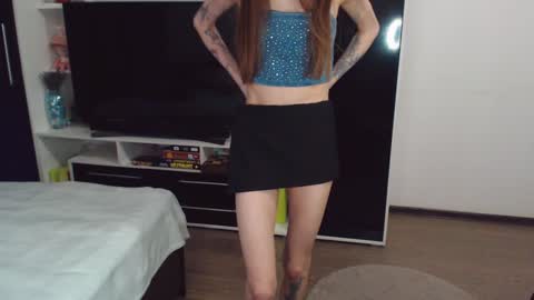 Chloe online show from January 27, 1:41 pm