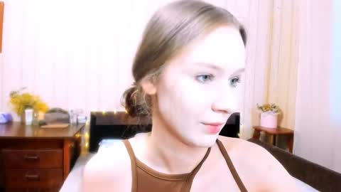 chloe wifey online show from March 22, 5:22 am