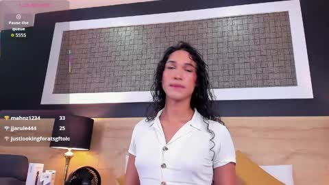 Chloe  online show from April 1, 1:41 pm