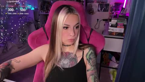 ChloeKohaku online show from November 27, 5:37 am