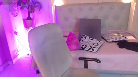 Chloe rosse online show from September 13, 1:52 am