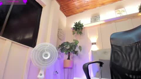 Chloe rosse online show from March 4, 7:08 am