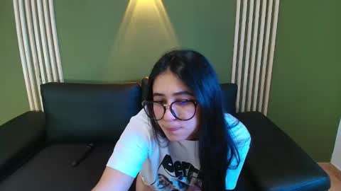 ChloeTurner  online show from October 19, 3:27 pm