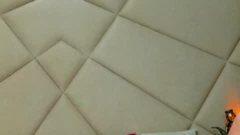 Chloe Vee online show from January 11, 5:35 am