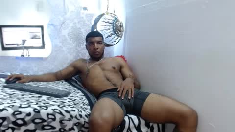 Snapshot of choco_hornyx18 chatting on September 23, 5:12 am Choco online show from September 23, 5:12 am
