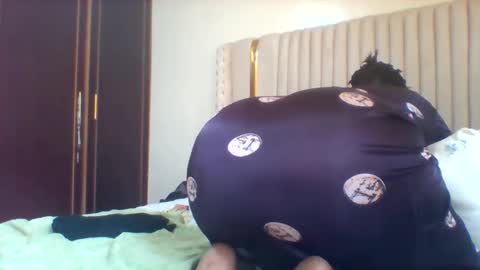 chocobabe002 online show from April 3, 10:44 am