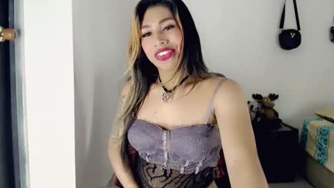 Snapshot of chocolatetriplex chatting on September 8, 5:23 pm chocolatetriplex online show from September 8, 5:23 pm