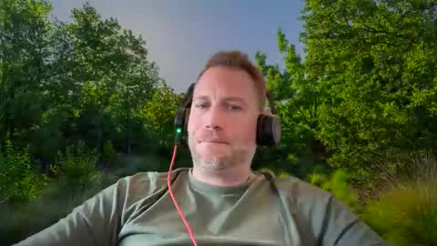 Snapshot of chris2024x chatting on September 19, 11:58 am Christian online show from September 19, 11:58 am
