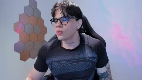 Chris Cooper Independent model online show from November 28, 2:08 am