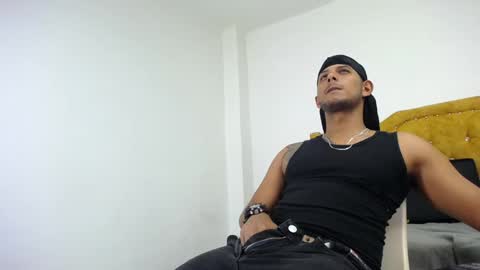 chris_dick2 online show from May 9, 4:18 am