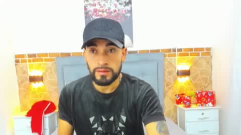 chris_kizz online show from January 2, 11:31 am