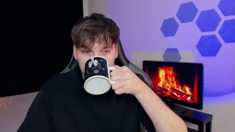 Chris Tyson online show from February 12, 2:24 am