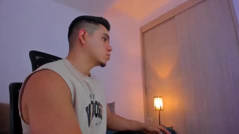 chrismorgan24 online show from March 6, 8:16 pm