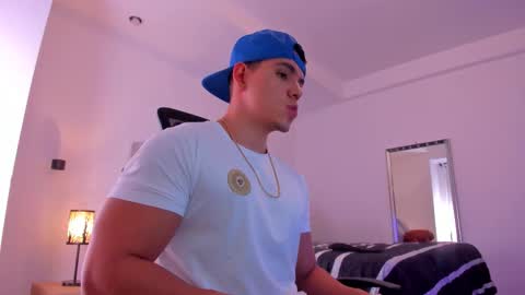 chrismorgan24 online show from November 23, 12:30 am