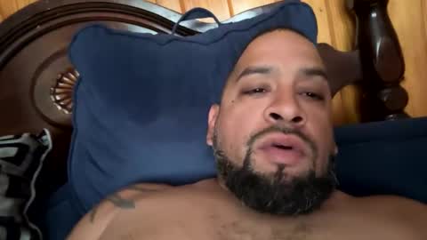 chrisr4203 online show from April 2, 7:21 pm