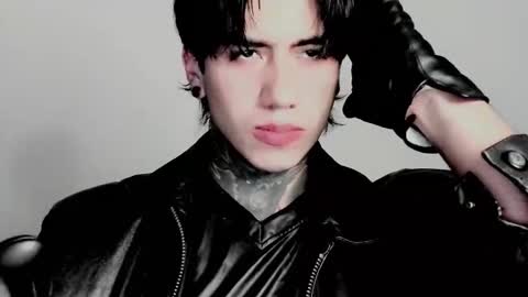 CHRIS  INDEPENT MODEL online show from December 5, 11:45 pm