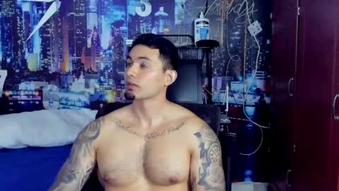 Chriss Stewart online show from June 4, 2:06 am