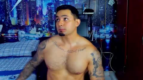 Snapshot of chriss_stewart2 chatting on October 28, 2:12 am Chriss Stewart online show from October 28, 2:12 am