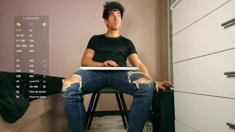 UPVOTE ME ------  ILL DO SOMETHING FOR FREE online show from March 28, 9:43 am