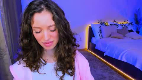 christinaconteeree online show from September 24, 6:36 pm