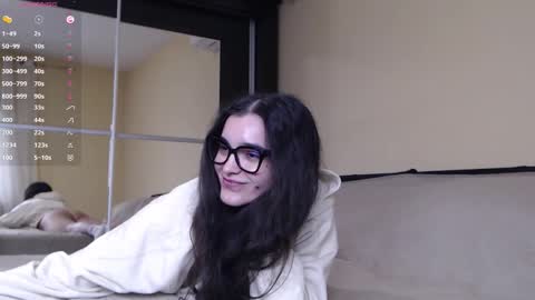 chris online show from October 4, 7:17 am