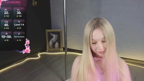 ChristinaWilliamss online show from January 19, 1:26 am