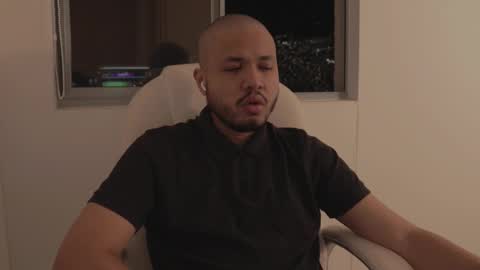 Chris online show from January 25, 12:38 am