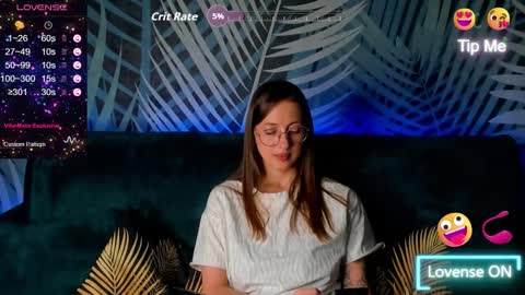 ChristyCrayme online show from October 16, 4:12 am